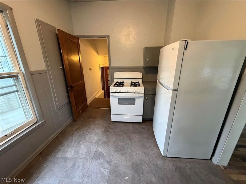 2048 Grafton Road , Elyria, OH 44035 Photo 8