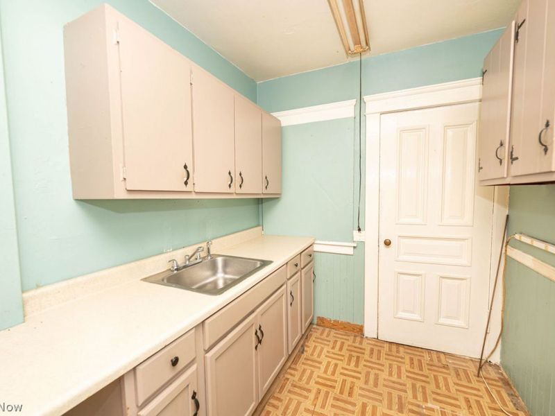 14810 Saranac Road, Cleveland, OH 44110 Photo 10