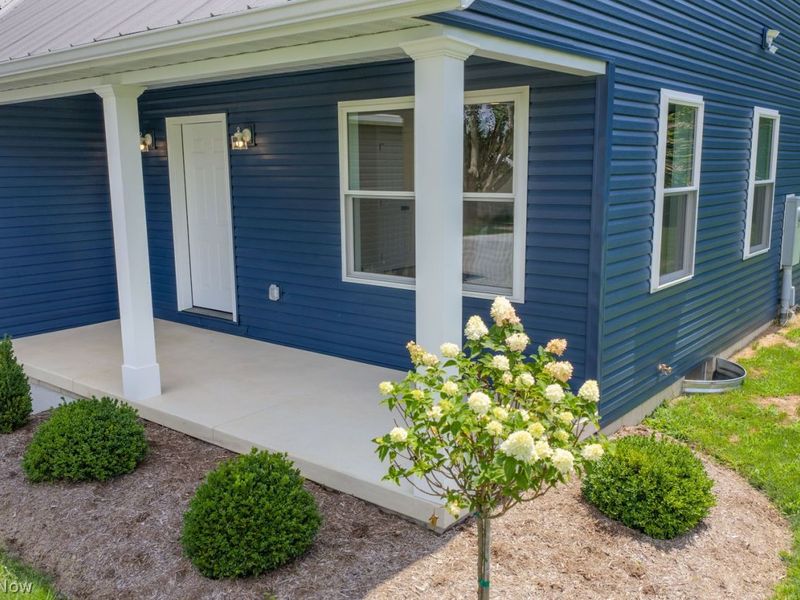 310 Sharp Drive, Sherrodsville, OH 44675 Photo 2