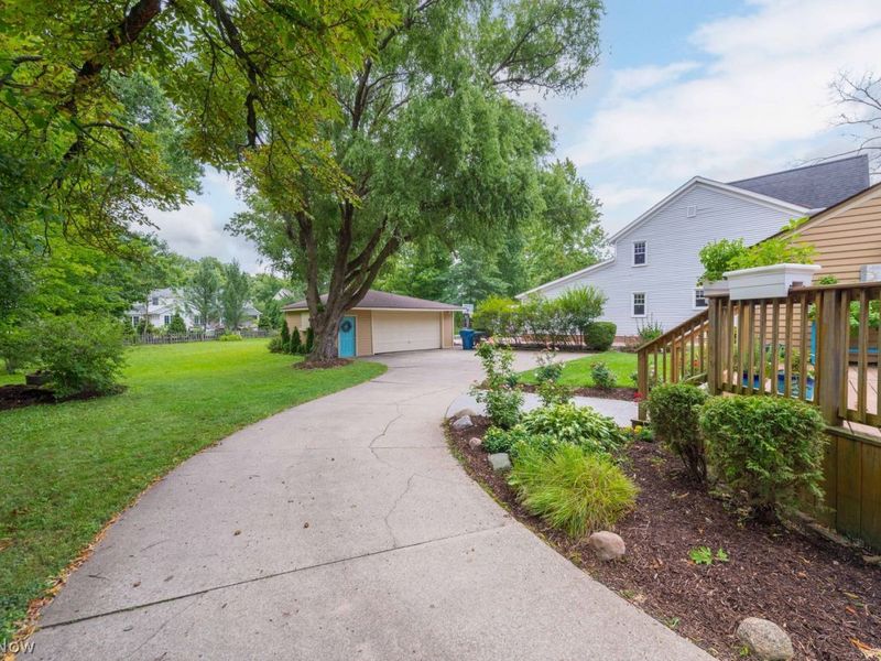603 Bassett Road, Bay Village, OH 44140 Photo 39