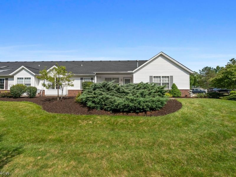 9215 Hickory Ridge Drive, Streetsboro, OH 44241 Photo 2