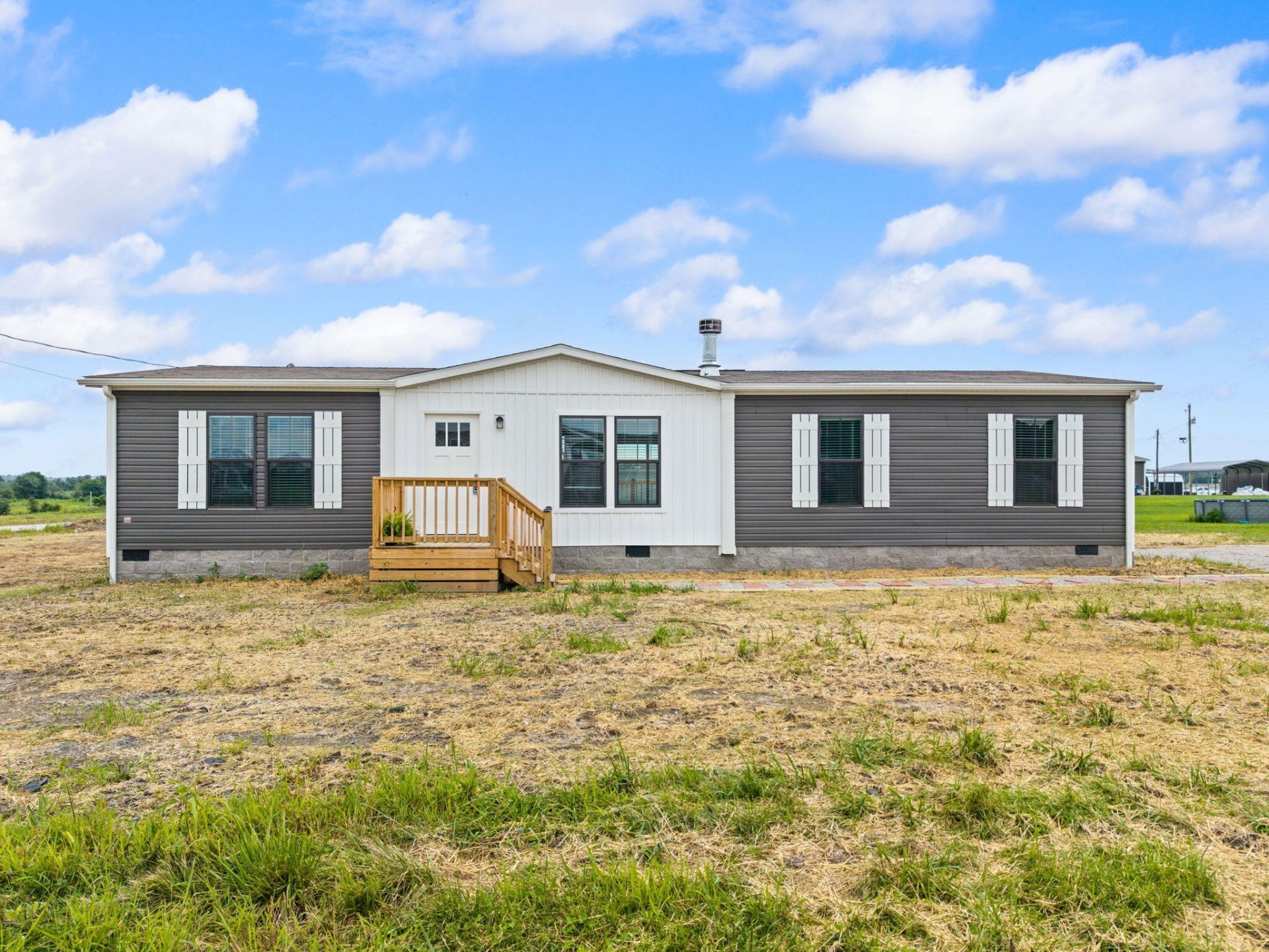 25 Wolf Bend , East Bernstadt, KY 40729