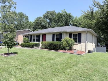 910 Springmont Drive, Hopkinsville, KY 42240