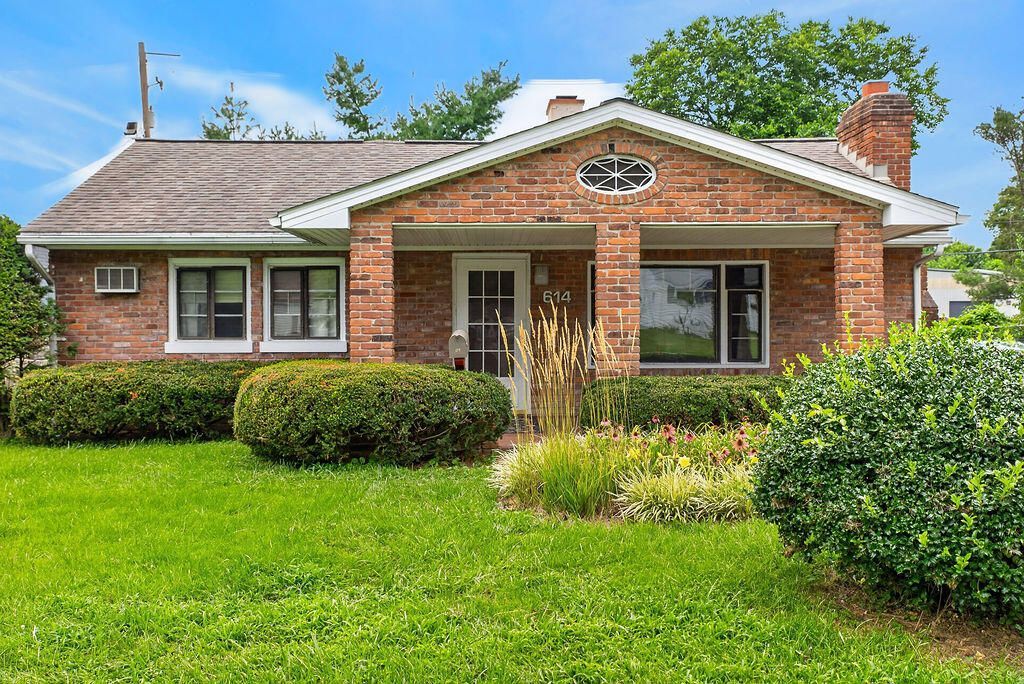 614 Gay Place, Lexington, KY 40505 Main Photo