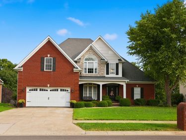 736 Flint Ridge Road, Versailles, KY 40383