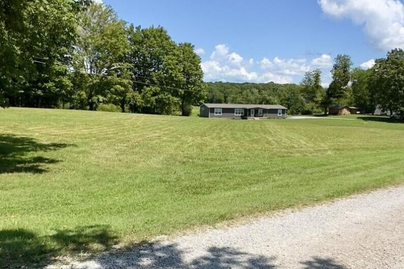  7120 N 7120 N Highway 127 B Highway, Albany, KY 42602