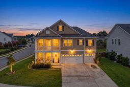 566 Pendleton Drive photo 4