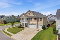 566 Pendleton Drive photo 4