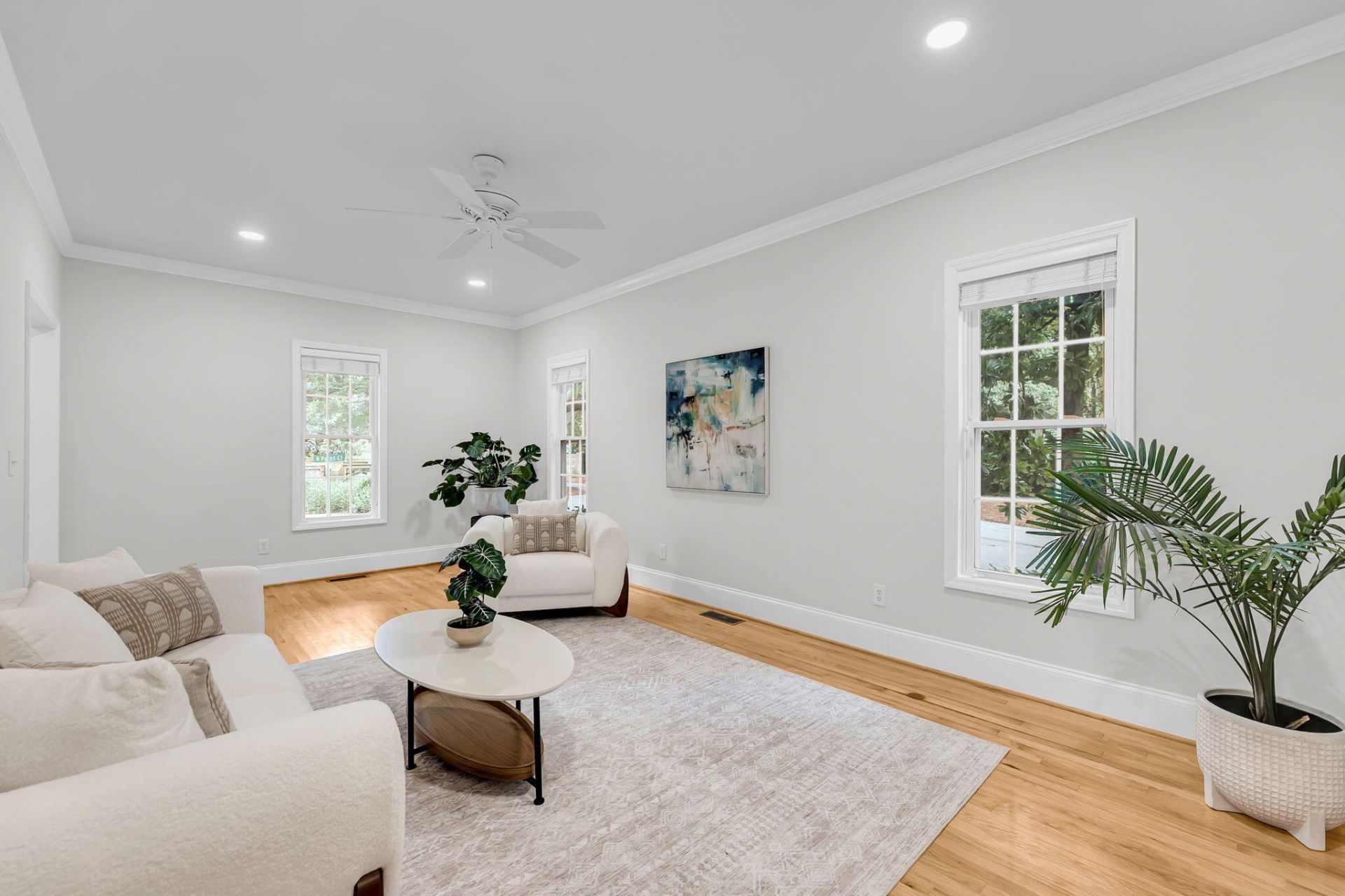 1421 N Point Court Photo 6