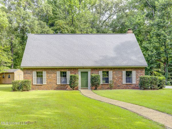 103 Rebel Circle, Vicksburg, MS 39180