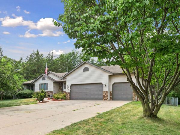 39074 Riverside Court, North Branch, MN 55056
