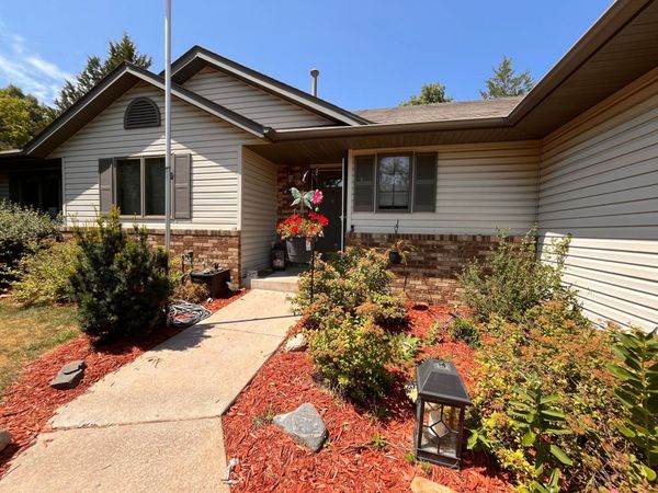 39074 Riverside Court , North Branch, MN 55056
