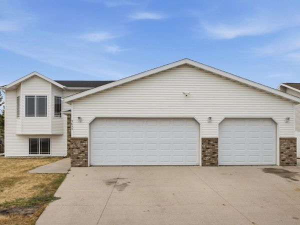 3635 Harrison Street S, Fargo, ND 58104