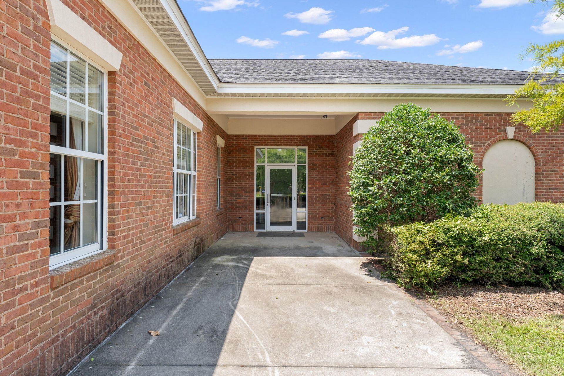 155 Riverside Drive SW  Photo 5