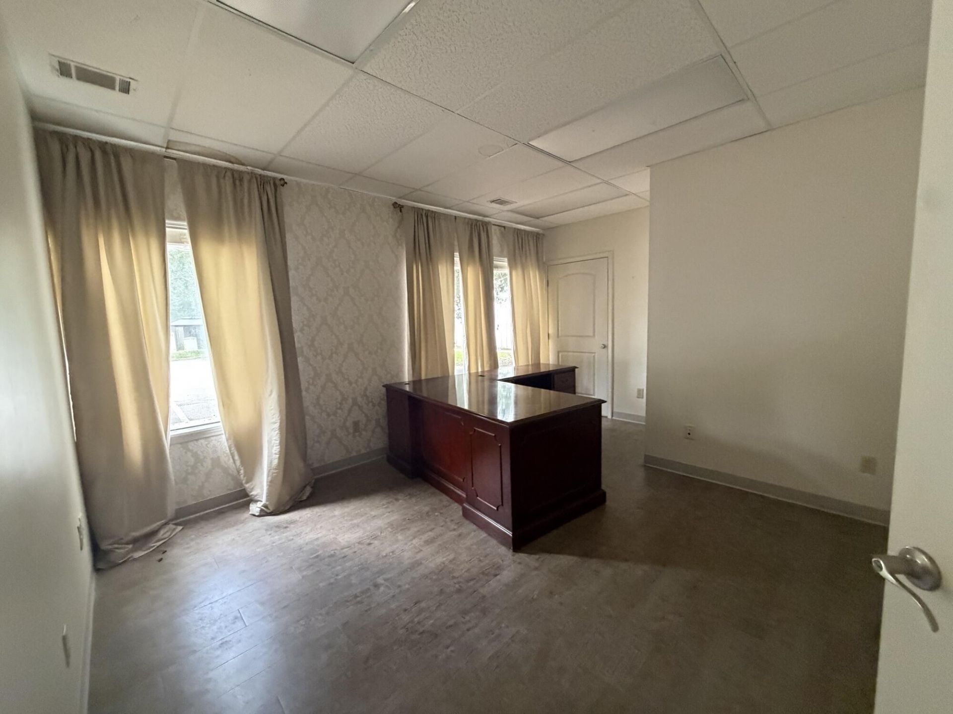 3614 Ashley Phosphate Road  Photo 5