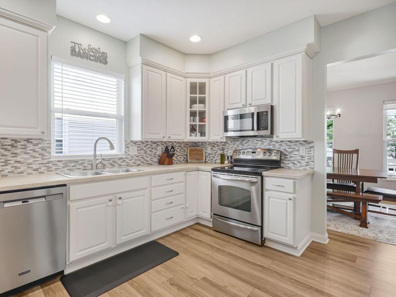 681 Woodbend Drive , Westerville, OH 43082 Photo 11