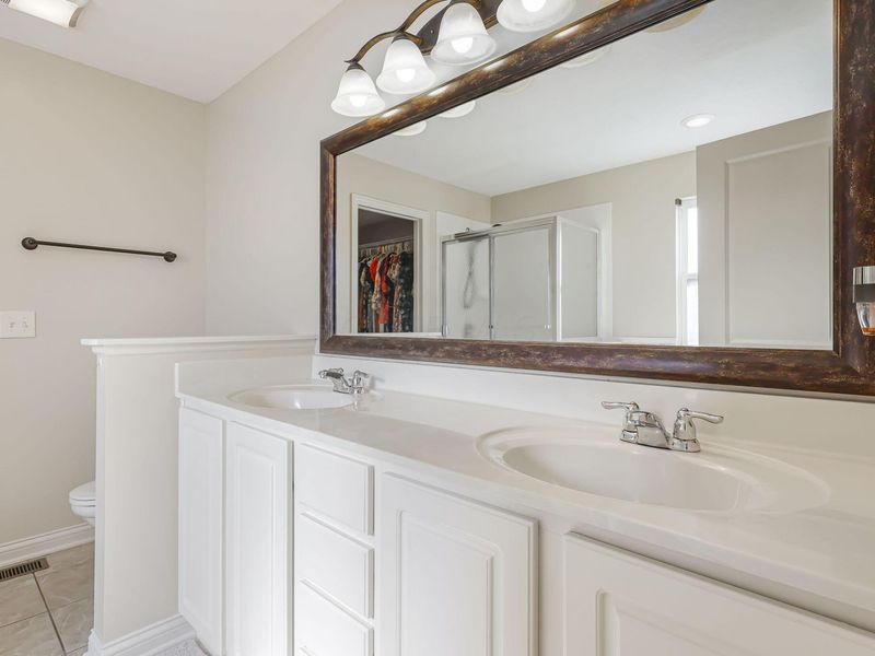 681 Woodbend Drive , Westerville, OH 43082 Photo 23