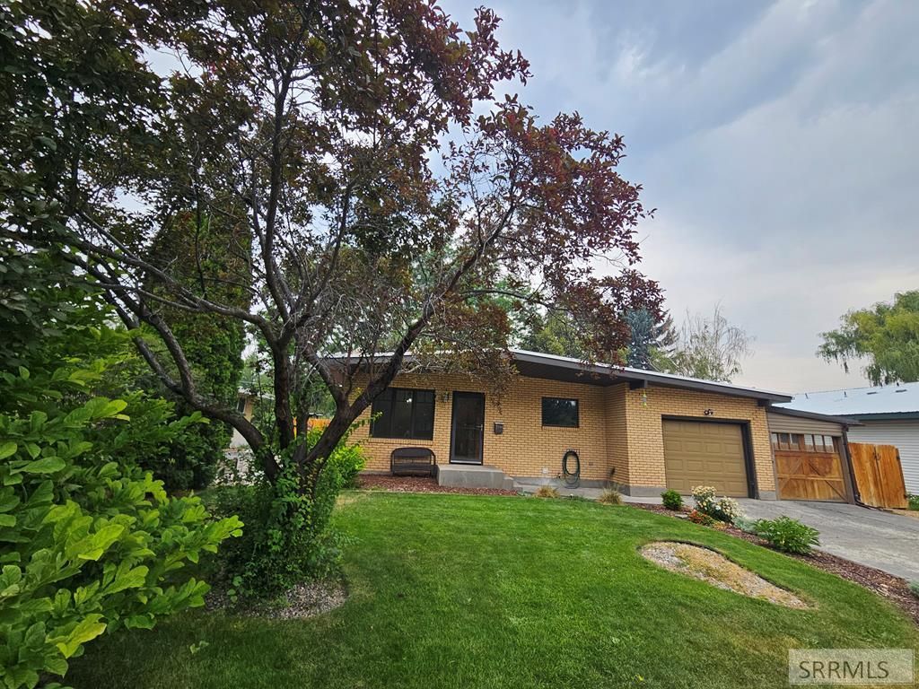1159 Corinne Avenue, Idaho Falls, ID 83402 Main Photo