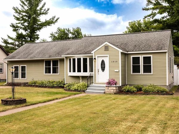 1315 9th Ave W, Ashland, WI 54806