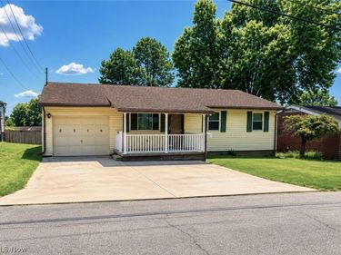 2316 45th Street , Parkersburg, WV 26104