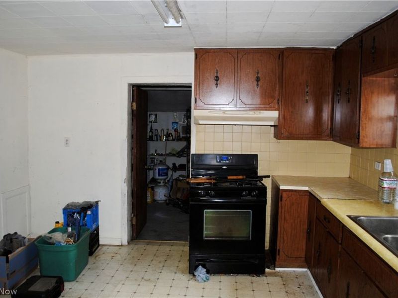 3172 W 50th Street , Cleveland, OH 44102 Photo 17