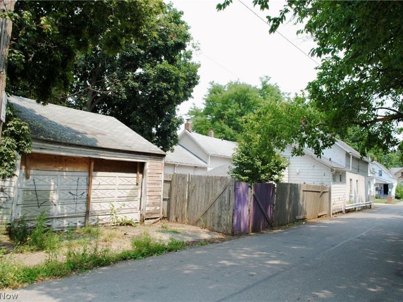 3172 W 50th Street , Cleveland, OH 44102 Photo 5