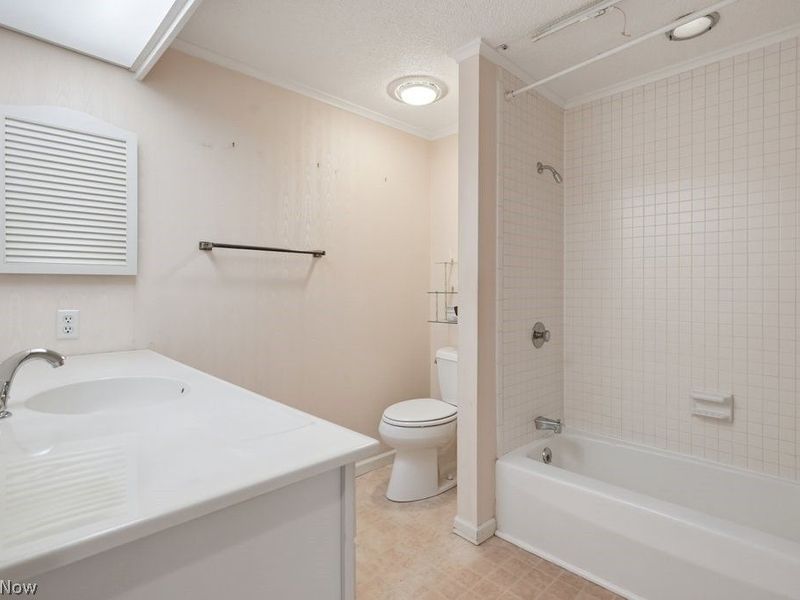 1000 Som Center Rd , Unit E-5, Mayfield Village, OH 44143 Photo 32
