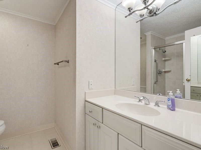 1000 Som Center Rd , Unit E-5, Mayfield Village, OH 44143 Photo 36