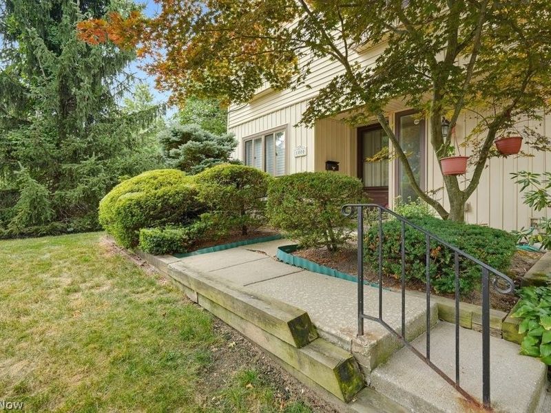 1000 Som Center Rd , Unit E-5, Mayfield Village, OH 44143 Photo 4