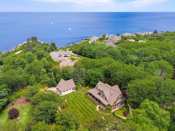6 Pebble Cove, York, ME 03902