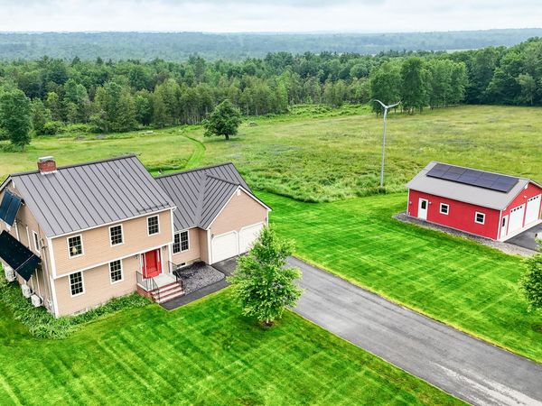 446 Ridge Road , Fairfield, ME 04937