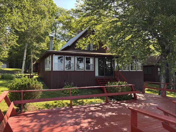 4 N Shore Road , Abbot, ME 04406