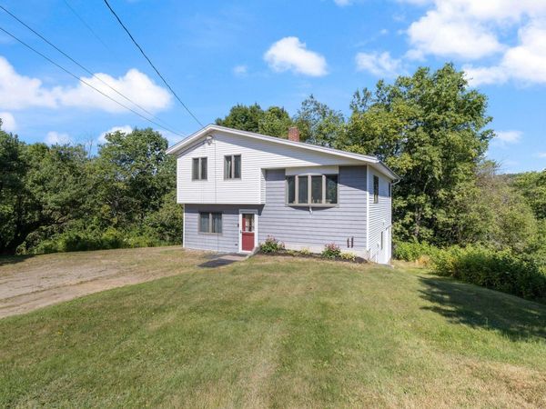 215 East Road, Wales, ME 04280