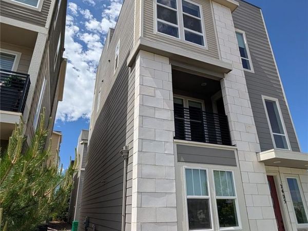 2405 Fiji Drive , Castle Rock, CO 80109