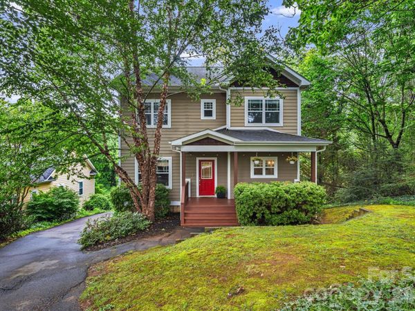 29 Winding Road, Asheville, NC 28803