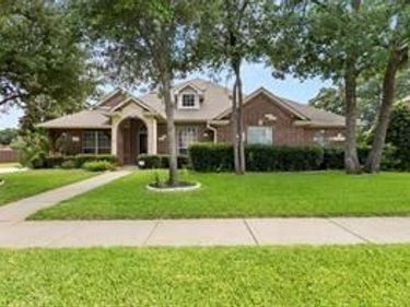 5624 English Oak Drive, Fort Worth, TX 76244