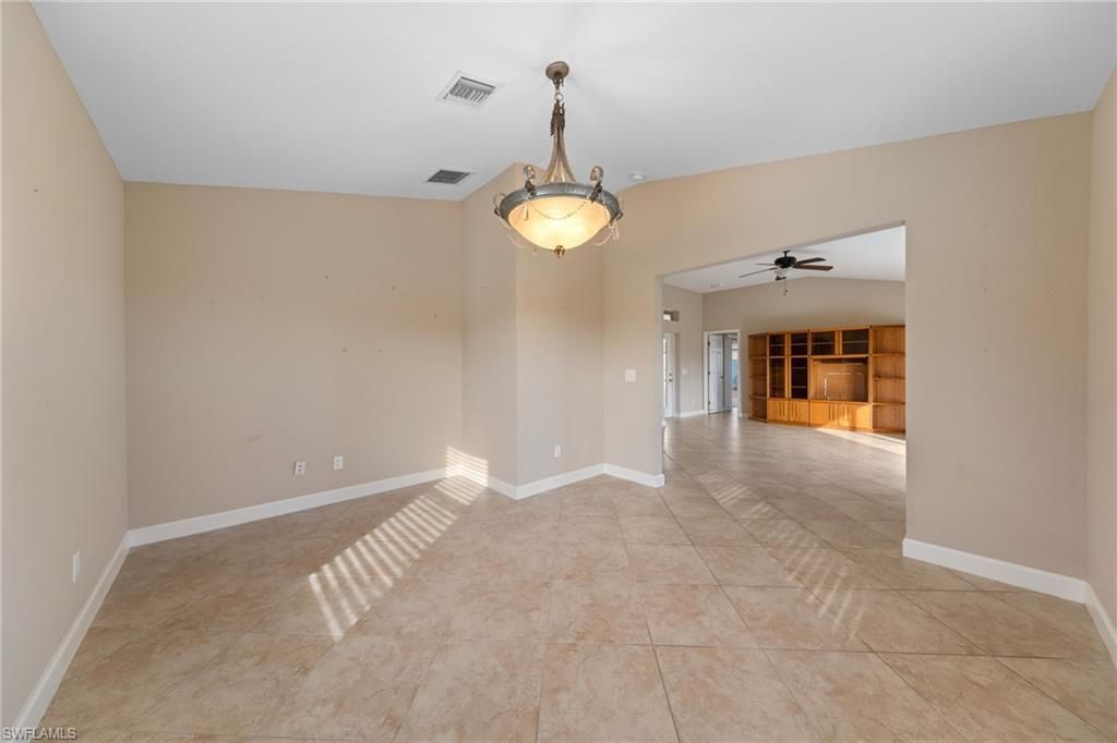 932 SW 4th Ave, Cape Coral, FL 33991 Photo