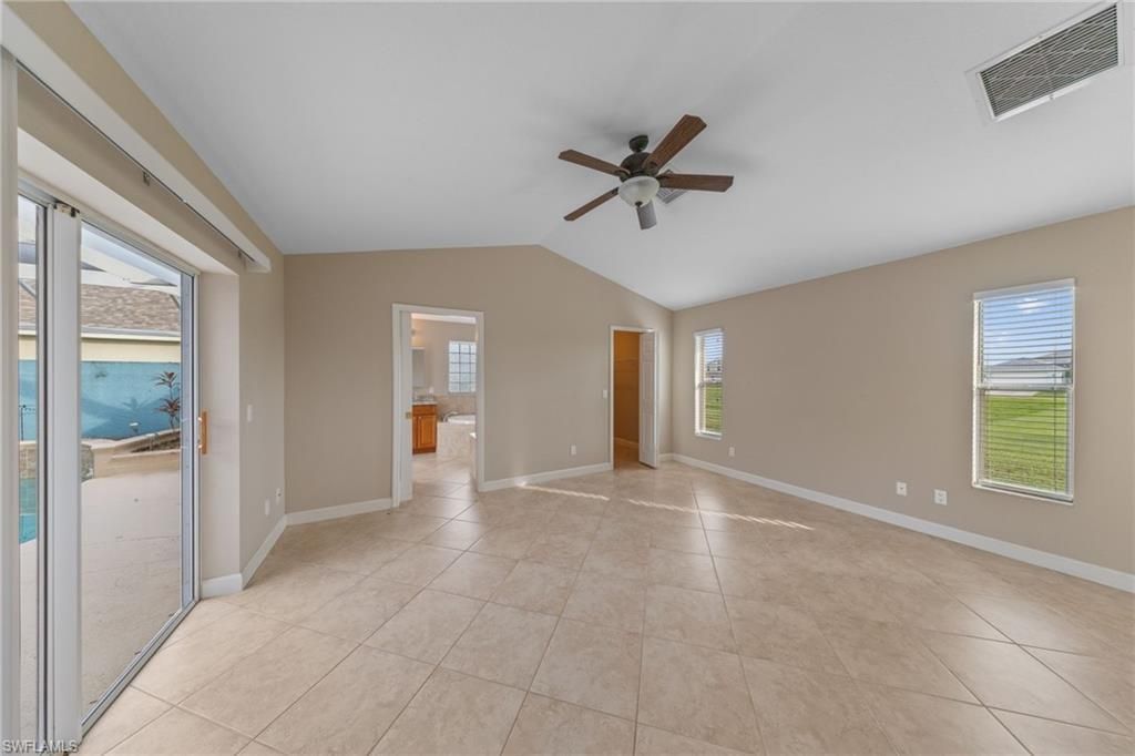 932 SW 4th Ave, Cape Coral, FL 33991 Photo