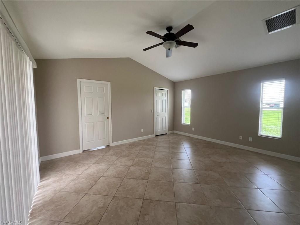 932 SW 4th Ave, Cape Coral, FL 33991 Photo