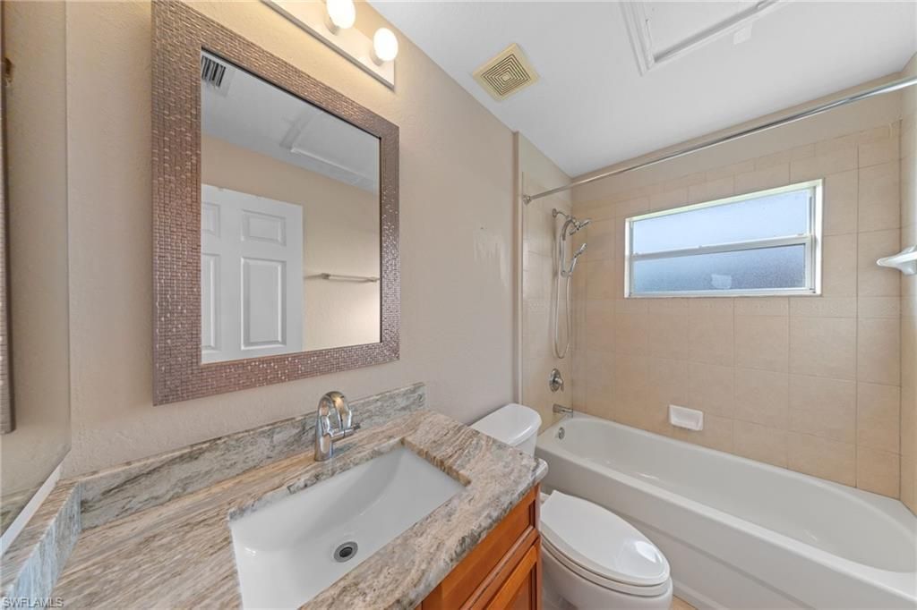 932 SW 4th Ave, Cape Coral, FL 33991 Photo