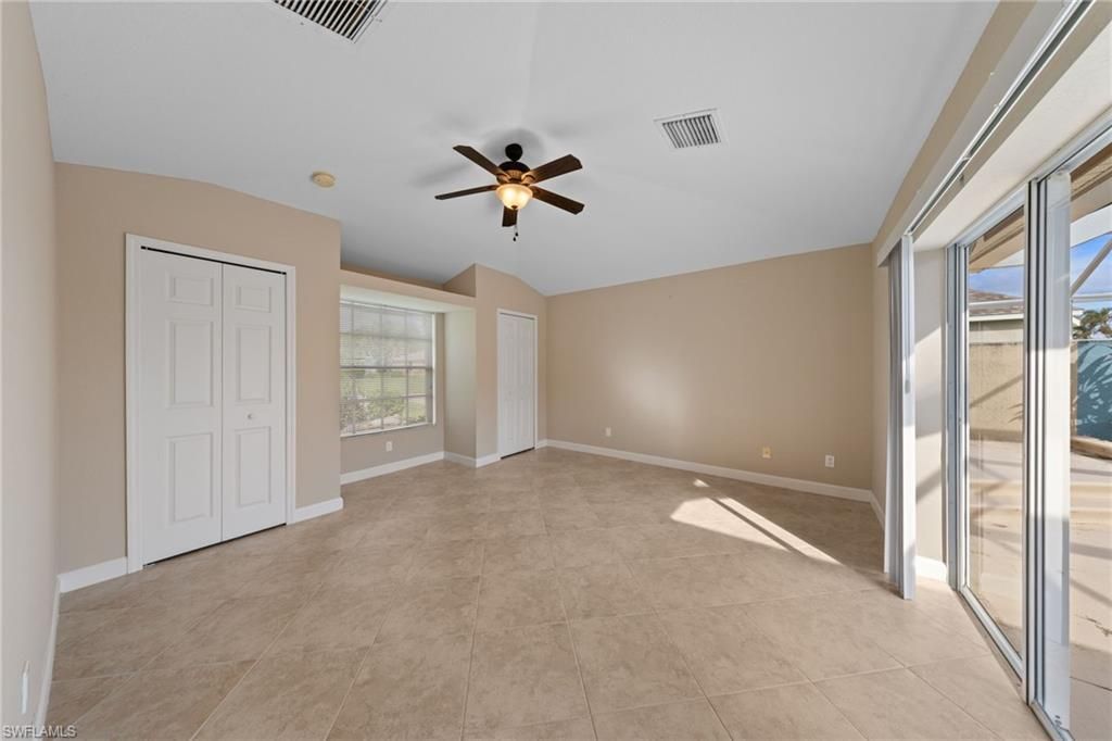 932 SW 4th Ave, Cape Coral, FL 33991 Photo