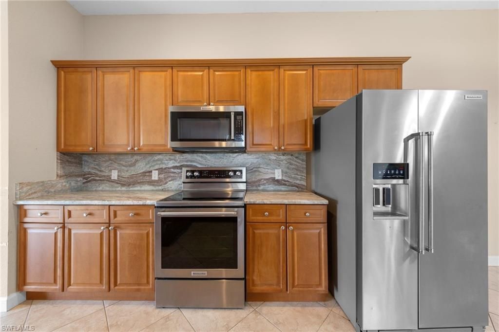 932 SW 4th Ave, Cape Coral, FL 33991 Photo