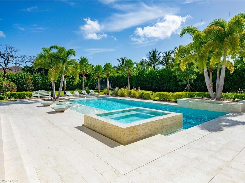 188 West St , Naples, FL 34108 Photo