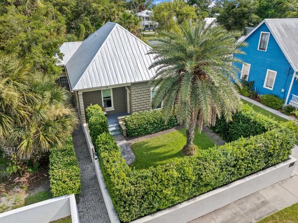 17 Old Mission Ave, St Augustine, FL 32084