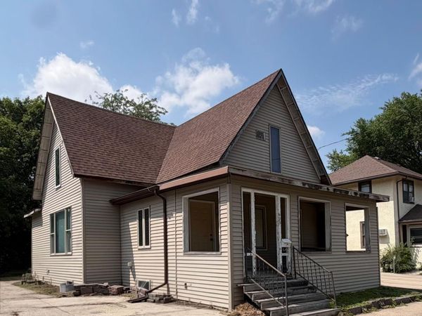 409 9th Street S, Fargo, ND 58103
