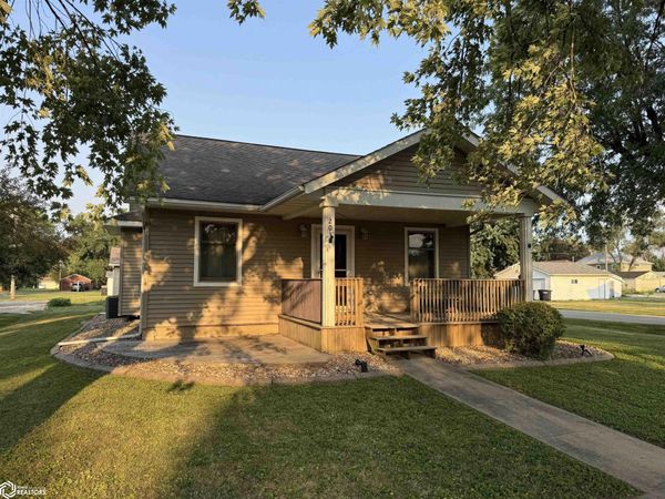 203 N Oak Street, Donnellson, IA 52625