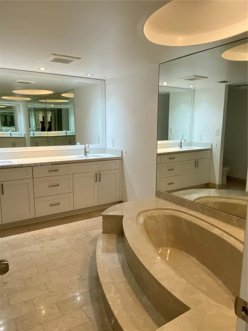 1111 Crandon Blvd, Unit A807, Key Biscayne, FL 33149 Photo
