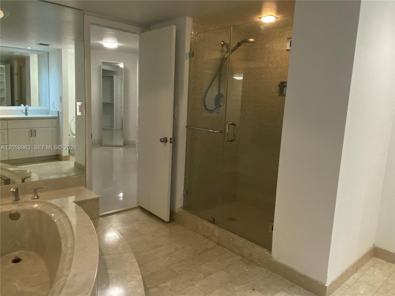 1111 Crandon Blvd, Unit A807, Key Biscayne, FL 33149 Photo