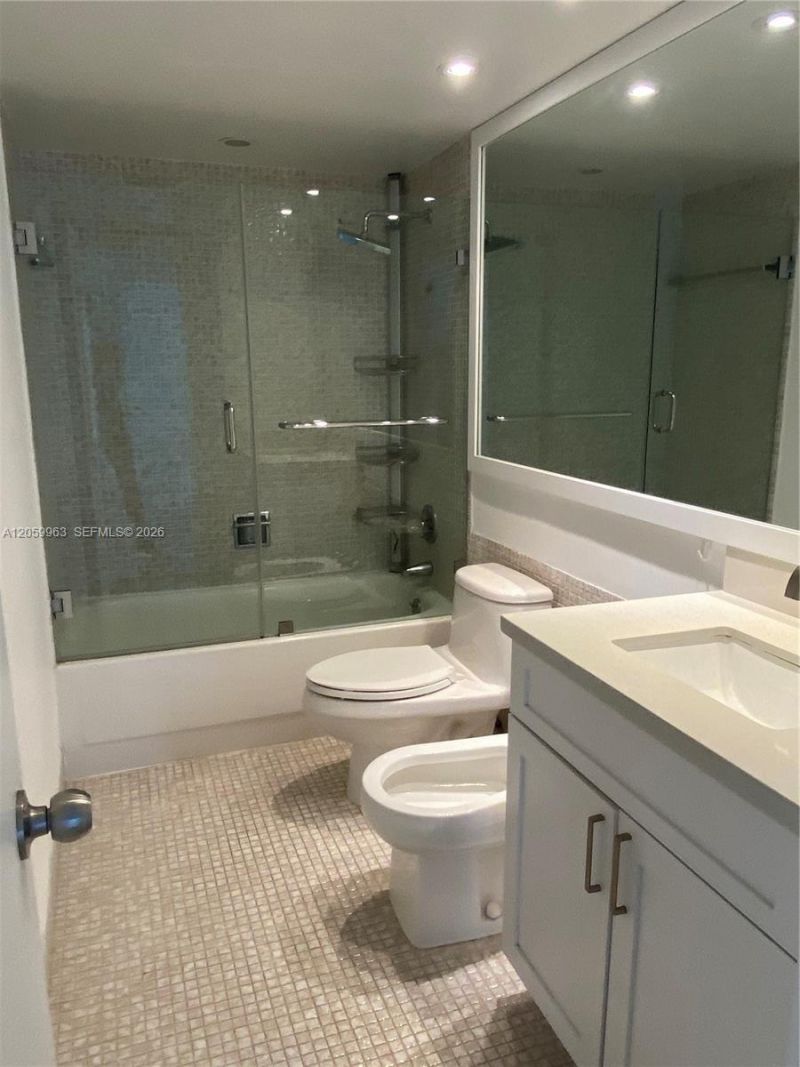 1111 Crandon Blvd, Unit A807, Key Biscayne, FL 33149 Photo