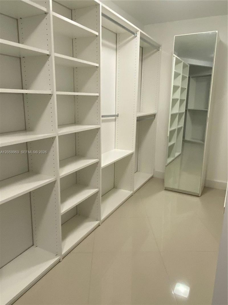 1111 Crandon Blvd, Unit A807, Key Biscayne, FL 33149 Photo